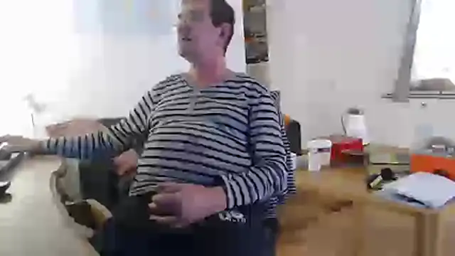 Snapshot of silvio-aus-luzern-CH chatting on February 28, 2026, 1:45 pm silvio-aus-luzern-CH online show from February 28, 2026, 1:45 pm