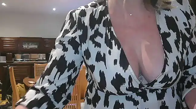 lilie69 online show from February 8, 2025, 9:04 pm