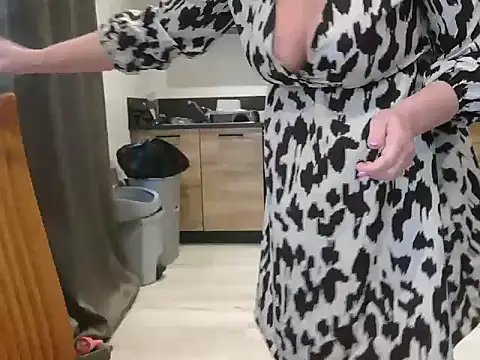 lilie69 online show from February 22, 2025, 12:29 pm