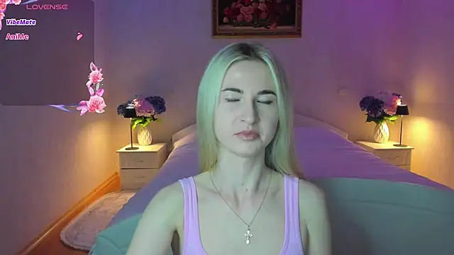 Snapshot of AnnaCarrera chatting on June 14, 2026, 8:11 pm AnnaCarrera online show from June 14, 2026, 8:11 pm