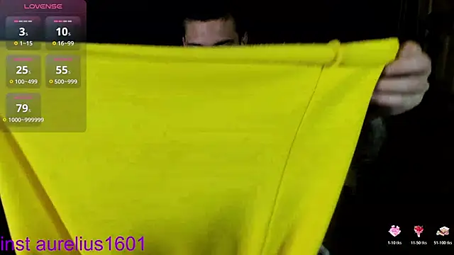 maks wolfis online show from November 22, 2025, 8:02 am