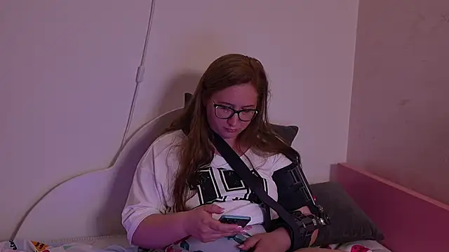 pawg queen online show from May 20, 2026, 1:45 am