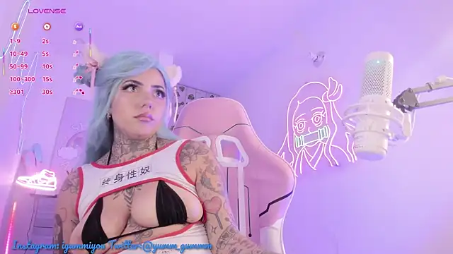 Snapshot of cute_catlyn chatting on October 28, 2025, 2:42 pm cute catlyn online show from October 28, 2025, 2:42 pm