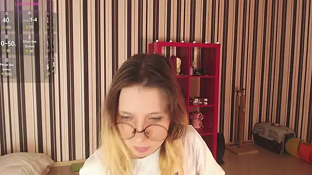 Snapshot of _Hanna_Moon_ chatting on February 28, 2025, 7:05 am Hanna Moon online show from February 28, 2025, 7:05 am