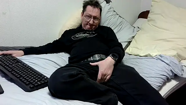 Snapshot of shymanhn chatting on January 23, 2025, 2:50 pm shymanhn online show from January 23, 2025, 2:50 pm