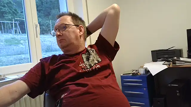 Snapshot of shymanhn chatting on July 18, 2026, 7:06 pm shymanhn online show from July 18, 2026, 7:06 pm