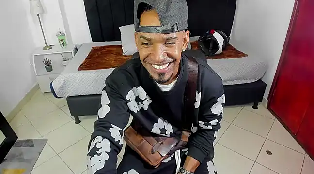 anhtony wayans online show from January 11, 2025, 7:05 pm