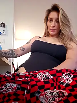 LilyOrion online show from October 25, 2025, 6:24 pm