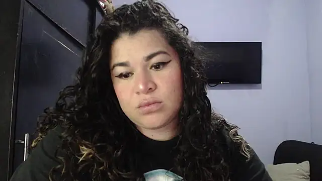 Snapshot of ANGELIQUE_KLANE chatting on January 24, 2025, 1:24 am ANGELIQUE KLANE online show from January 24, 2025, 1:24 am