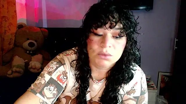 Snapshot of ANGELIQUE_KLANE chatting on November 23, 2025, 5:57 pm ANGELIQUE KLANE online show from November 23, 2025, 5:57 pm