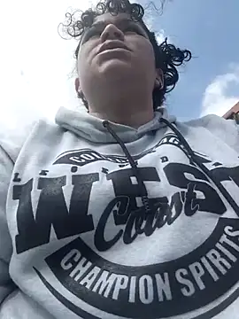 ANGELIQUE KLANE online show from March 14, 2026, 2:33 pm