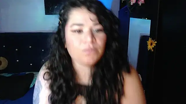 Snapshot of ANGELIQUE_KLANE chatting on April 26, 2026, 3:48 am ANGELIQUE KLANE online show from April 26, 2026, 3:48 am