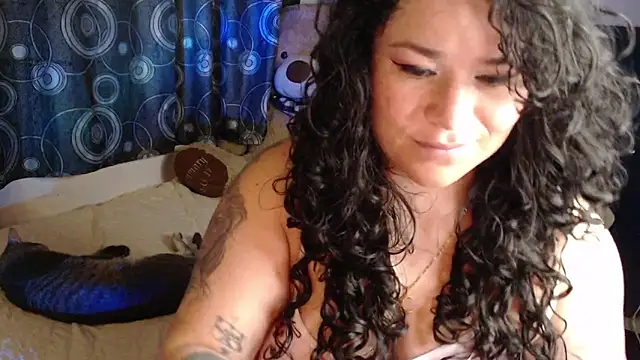 Snapshot of ANGELIQUE_KLANE chatting on May 8, 2026, 4:23 pm ANGELIQUE KLANE online show from May 8, 2026, 4:23 pm