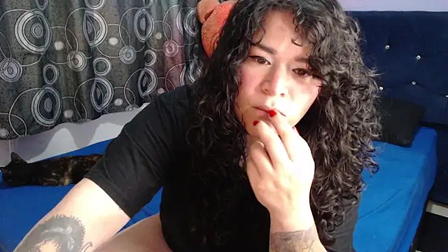 Snapshot of ANGELIQUE_KLANE chatting on May 18, 2026, 4:02 pm ANGELIQUE KLANE online show from May 18, 2026, 4:02 pm