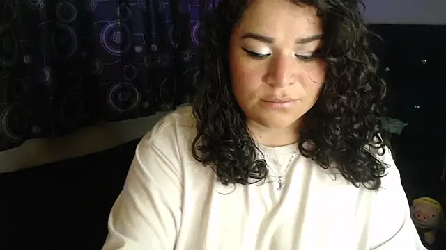 Snapshot of ANGELIQUE_KLANE chatting on May 31, 2026, 2:35 pm ANGELIQUE KLANE online show from May 31, 2026, 2:35 pm