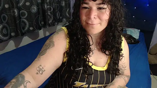 Snapshot of ANGELIQUE_KLANE chatting on July 2, 2026, 8:37 pm ANGELIQUE KLANE online show from July 2, 2026, 8:37 pm