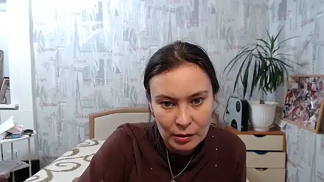 GinaQSoul online show from October 6, 2025, 11:40 am