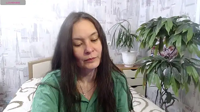 Snapshot of GinaQSoul chatting on May 11, 2026, 4:04 pm GinaQSoul online show from May 11, 2026, 4:04 pm