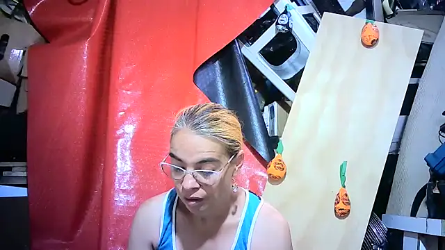 Snapshot of mari657 chatting on October 27, 2025, 8:02 pm mari657 online show from October 27, 2025, 8:02 pm