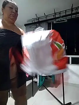 Brenda Berck  online show from March 7, 2026, 10:12 am