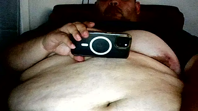 Snapshot of Pantychubs69 chatting on May 6, 2026, 10:04 pm Pantychubs69 online show from May 6, 2026, 10:04 pm