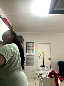 Snapshot of Bootyliciouse21X chatting on December 14, 2025, 1:49 pm Bootyliciouse21X online show from December 14, 2025, 1:49 pm