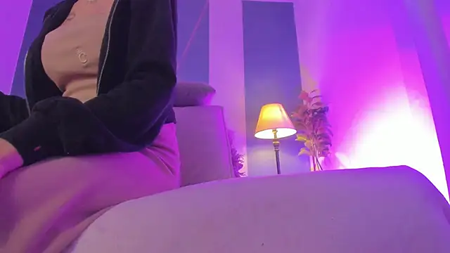 Swt skinny  online show from April 21, 2026, 1:06 pm