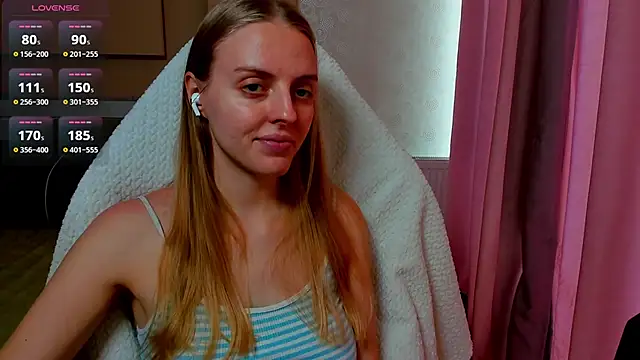 Snapshot of Jam_cream chatting on November 30, 2025, 10:52 am Jam cream online show from November 30, 2025, 10:52 am