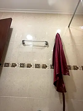 Fancyxlove online show from October 25, 2025, 12:45 pm