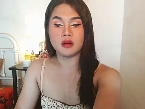 JustineBIGCUM online show from October 25, 2025, 2:52 am