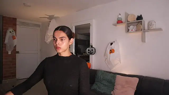  Vahos  online show from October 27, 2025, 6:56 pm