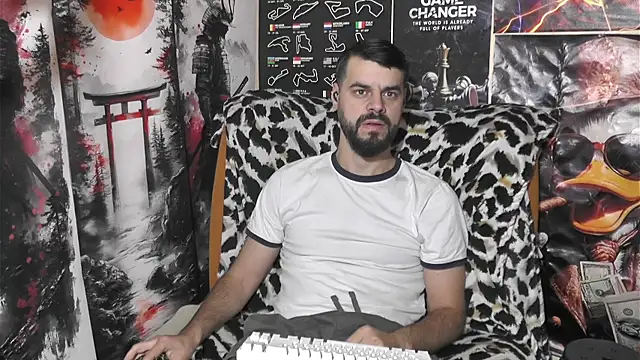 Snapshot of 00george chatting on December 17, 2025, 9:10 pm 00george online show from December 17, 2025, 9:10 pm