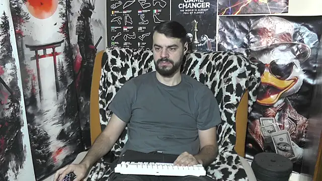 Snapshot of 00george chatting on January 10, 2026, 8:10 pm 00george online show from January 10, 2026, 8:10 pm