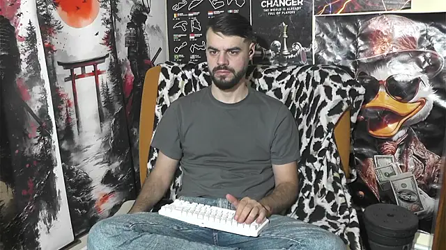 Snapshot of 00george chatting on January 14, 2026, 3:28 pm 00george online show from January 14, 2026, 3:28 pm