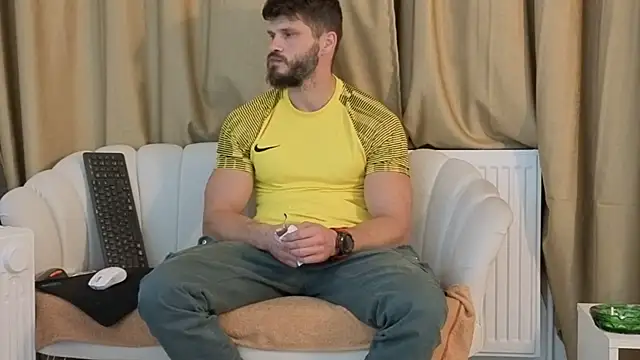 MauroTwin online show from November 6, 2025, 6:31 pm