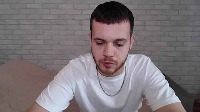 Alexxx horny online show from April 8, 2026, 9:42 am