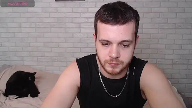 Snapshot of Alexxx_horny chatting on April 23, 2026, 1:46 pm Alexxx horny online show from April 23, 2026, 1:46 pm