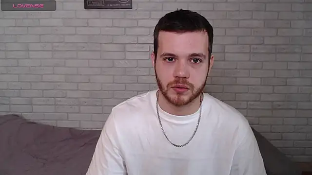 Snapshot of Alexxx_horny chatting on April 30, 2026, 9:37 am Alexxx horny online show from April 30, 2026, 9:37 am