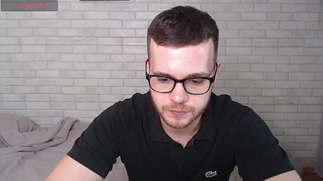 Snapshot of Alexxx_horny chatting on May 12, 2026, 3:09 pm Alexxx horny online show from May 12, 2026, 3:09 pm
