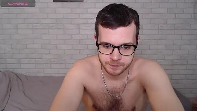 Alexxx horny online show from June 17, 2026, 12:07 pm