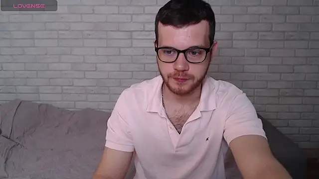 Alexxx horny online show from July 21, 2026, 7:32 am