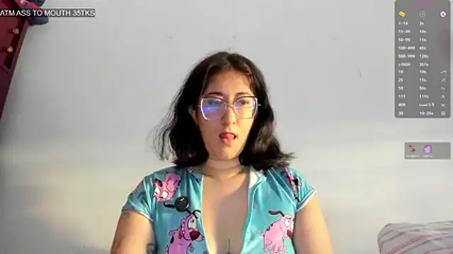 Sharoncrazy 1 online show from June 2, 2026, 10:12 pm