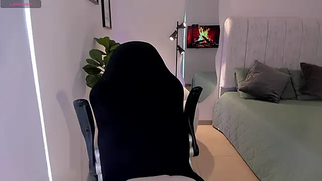 AmyWood online show from March 3, 2026, 1:28 pm