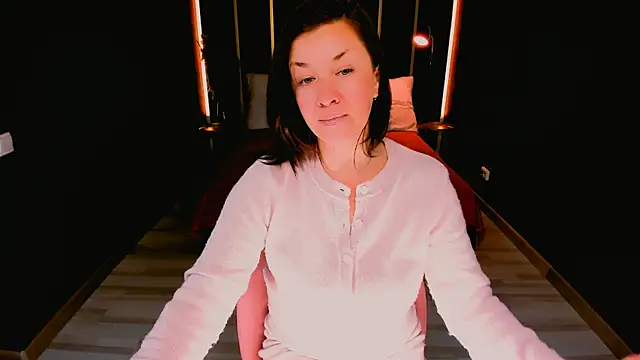 AnaMills online show from January 15, 2026, 10:42 am