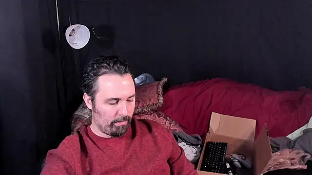 Metalstud online show from November 28, 2025, 1:30 am