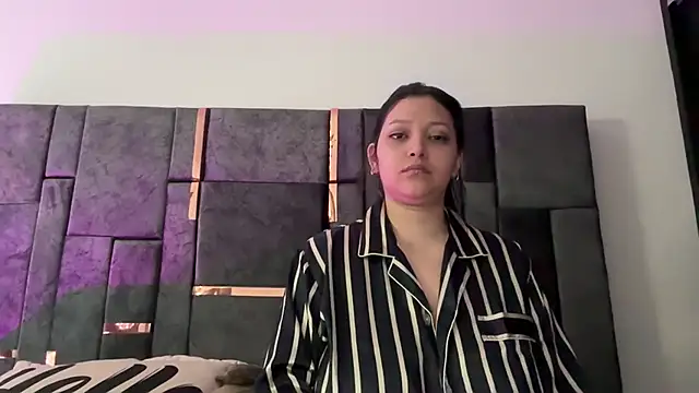 Snapshot of MarcellaGriffin chatting on March 19, 2025, 3:40 pm MarcellaGriffin online show from March 19, 2025, 3:40 pm