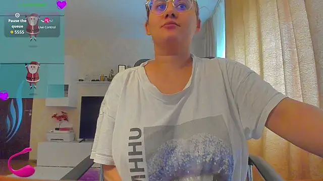 hot evil queen online show from November 27, 2025, 9:11 am