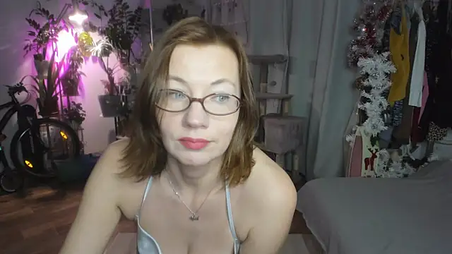 Snapshot of Constancia_pure chatting on January 16, 2026, 4:44 pm Constancia pure online show from January 16, 2026, 4:44 pm