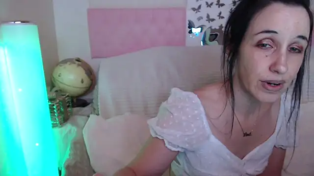 -carla- online show from February 18, 2026, 4:14 pm