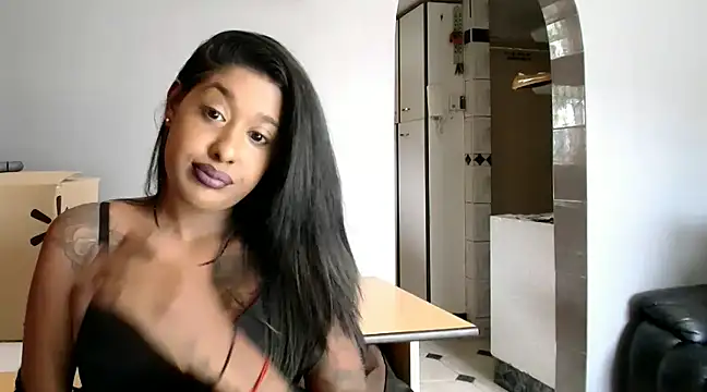 Lisaabrown  online show from December 10, 2024, 7:37 am